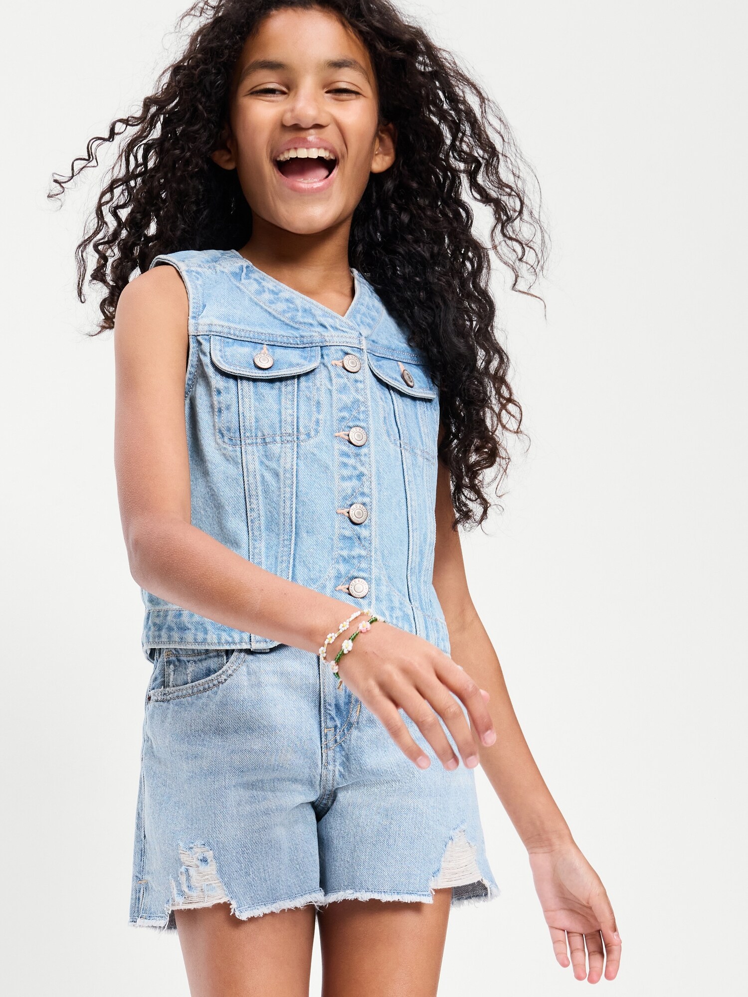 Шорты Old Navy High-Waisted Ripped Frayed-Hem Jean Shorts для девочек, цвет: Светлая варка — фото 3