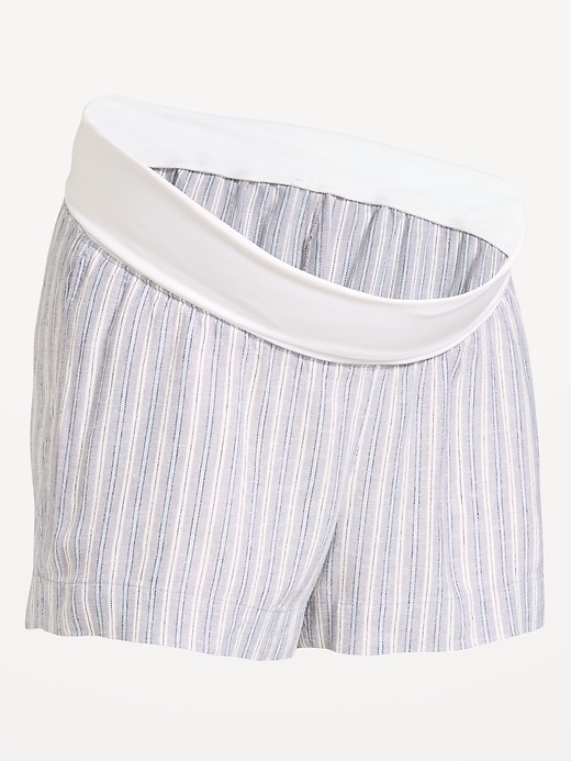 Image number 3 showing, Maternity Linen-Blend Pull-On Shorts -- 3.5-inch inseam