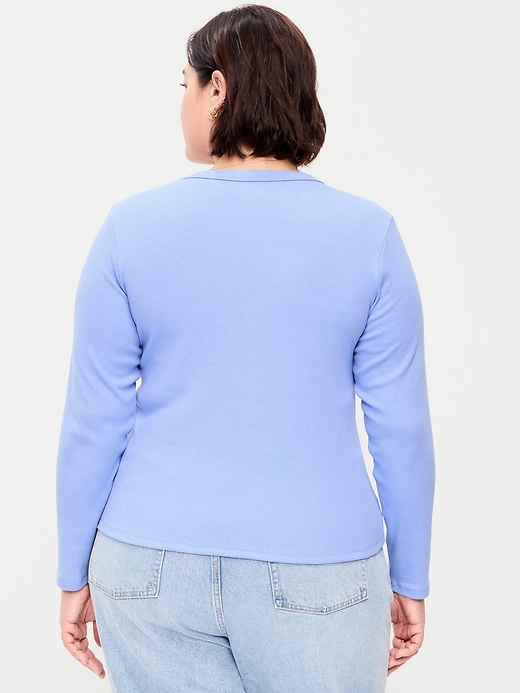 Image number 8 showing, Snug Long-Sleeve Crew-Neck T-Shirt