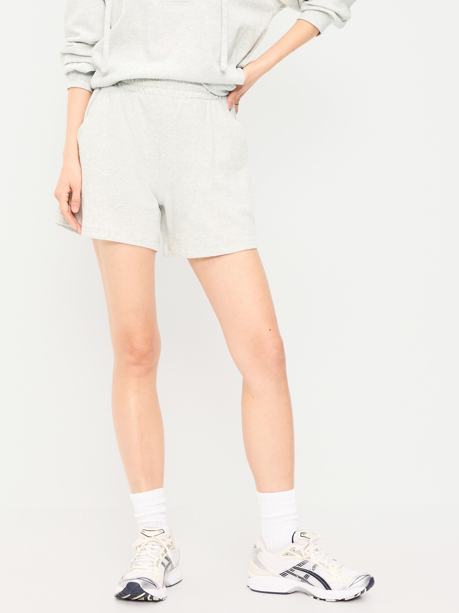 Женские шорты Old Navy High-Waisted Pull-On Shorts -- 5-inch inseam, цвет: Светлый серый меланжевый — фото 2