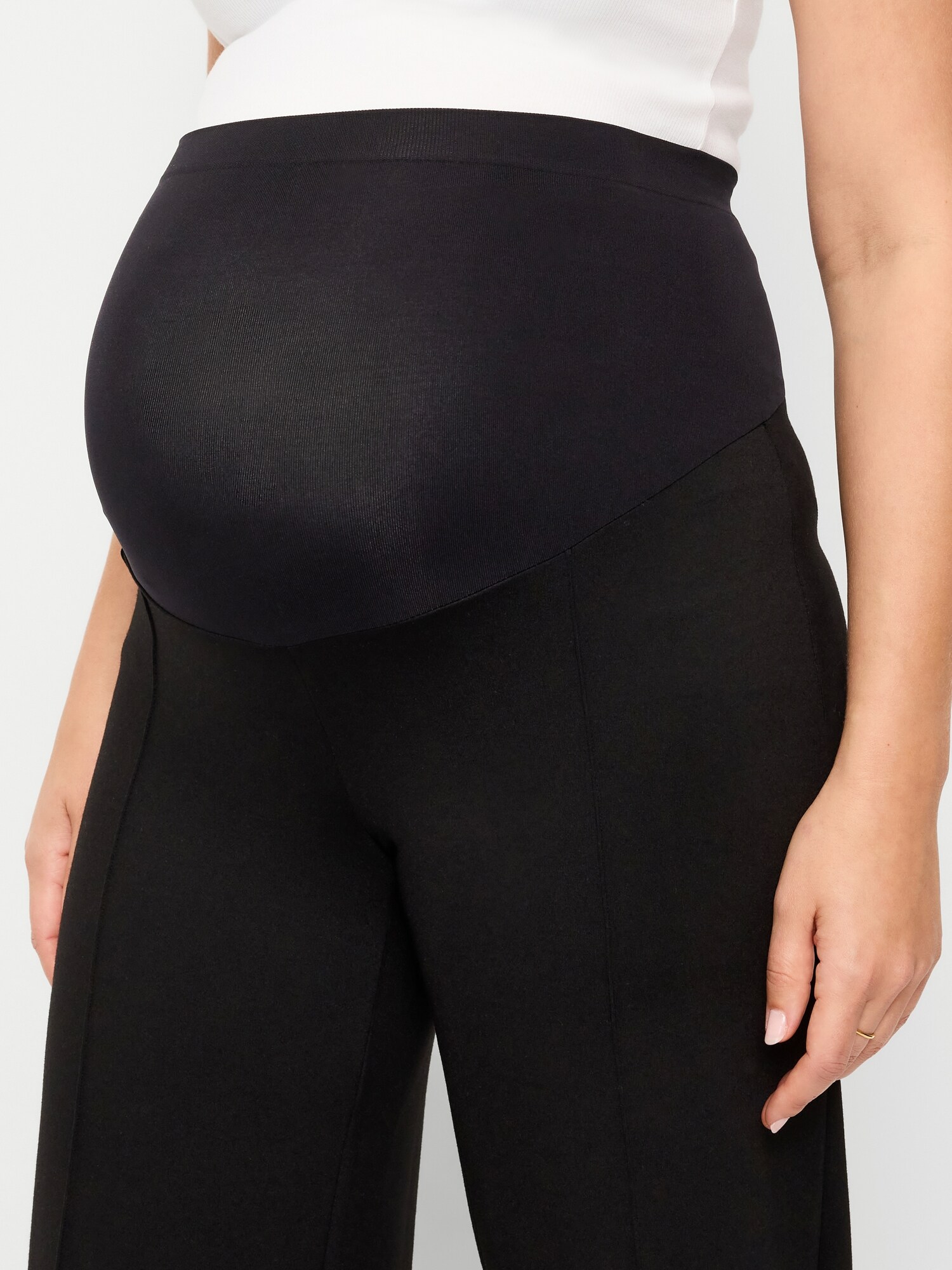 Женские брюки Old Navy Maternity Rollover-Waist Stevie Wide-Leg, цвет: Чёрный — фото 5