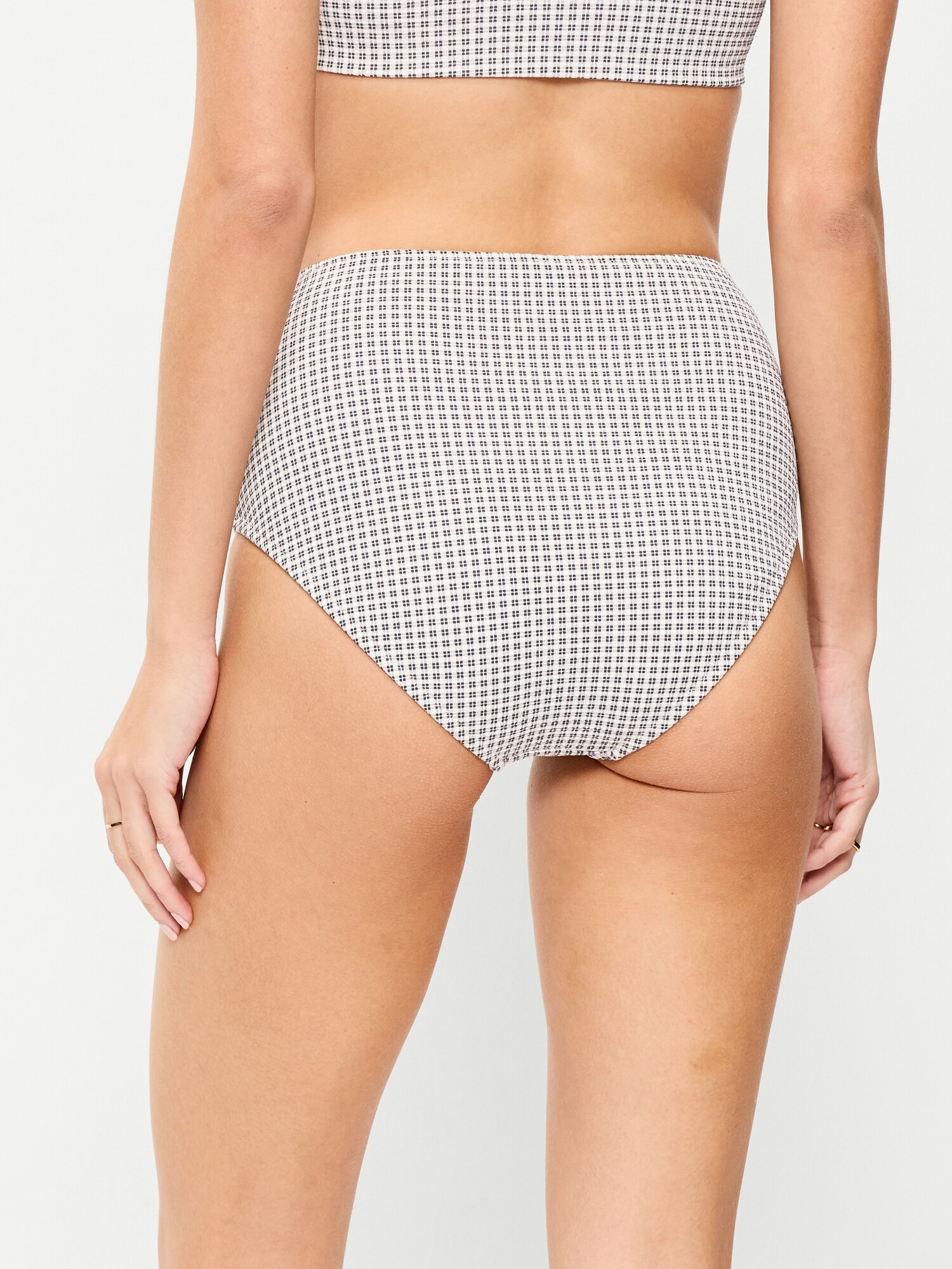 Низ бикини, крой бикини, высокая посадка, в рубчик — Old Navy, цвет: Чёрный / Белый в мелкую клетку — фото 2