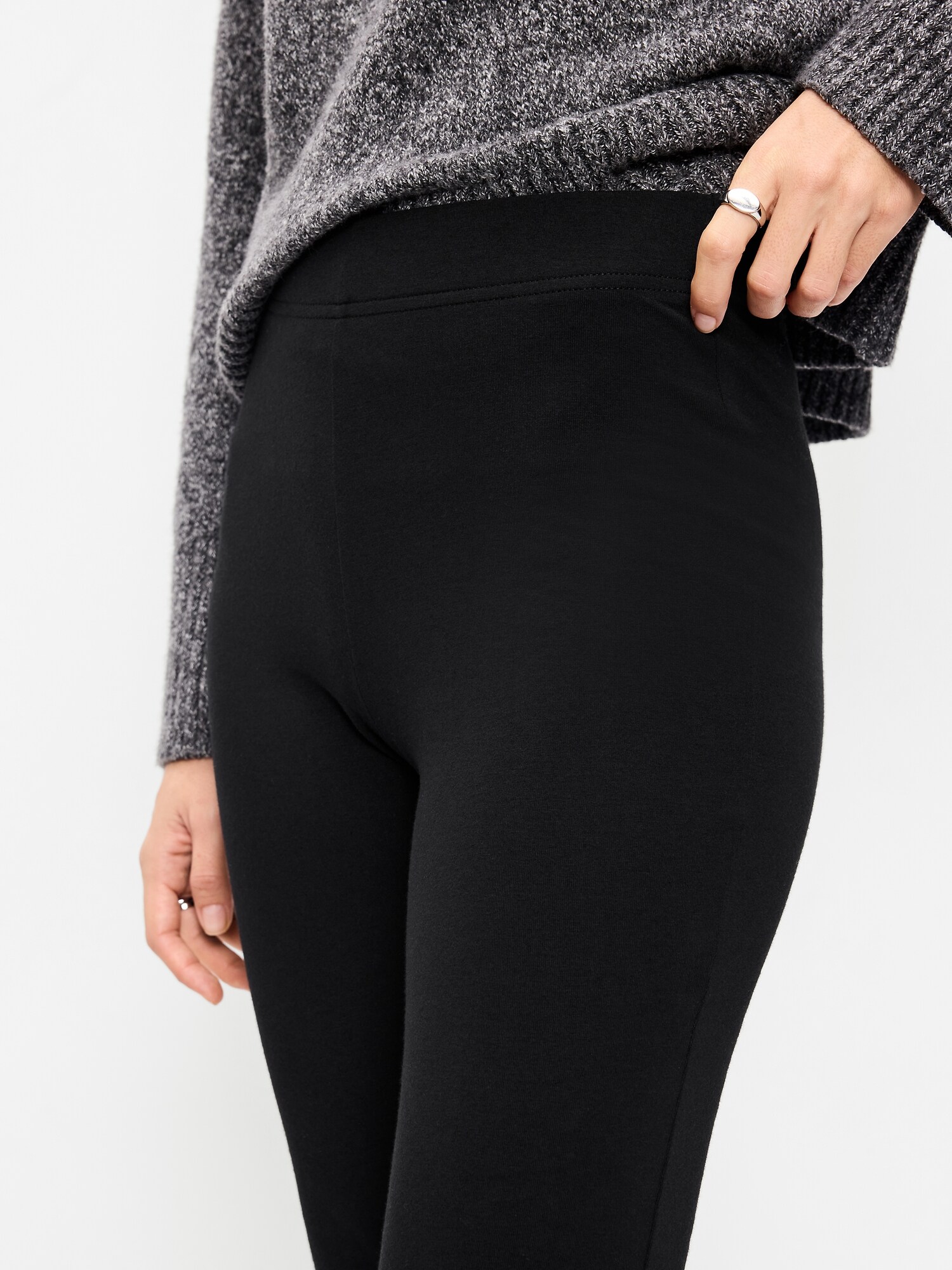 Женские леггинсы Old Navy High-Waisted Fashion Kick Flare, цвет: Чёрный — фото 4