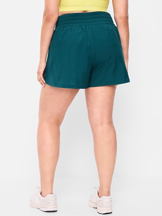 Image number 3 showing, Extra High-Waisted Crinkle Run Shorts -- 3-inch inseam