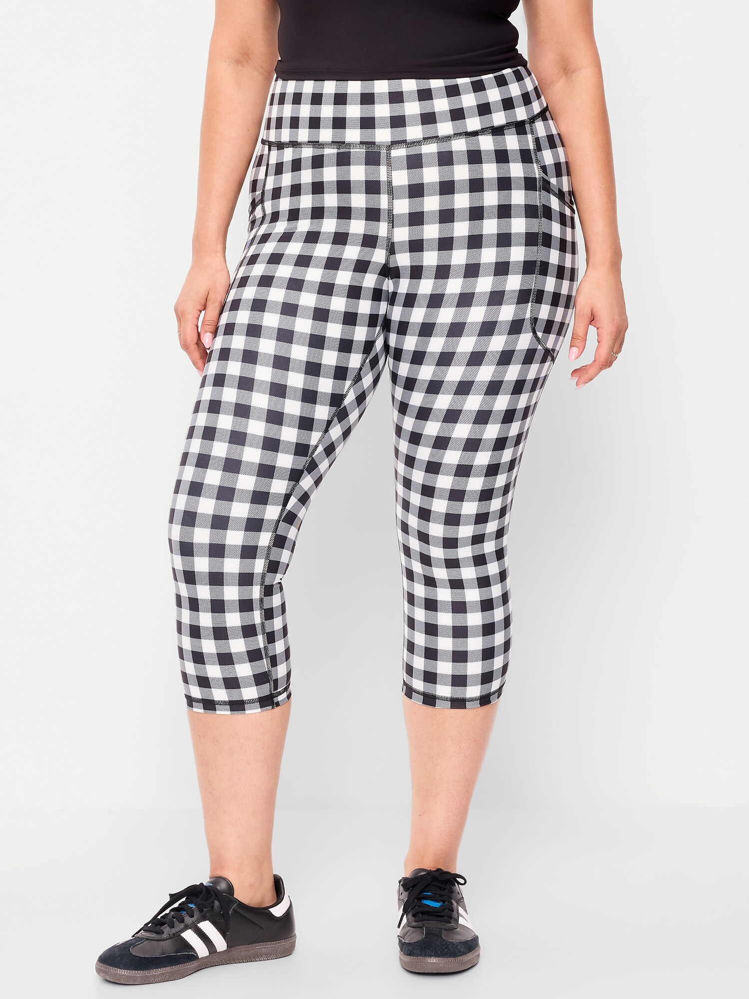 Женские леггинсы Old Navy High-Waisted PowerSoft Crop Pocket, цвет: Чёрный / Белый в мелкую клетку — фото 6