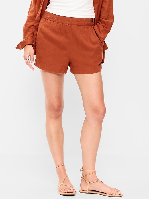 Image number 2 showing, High-Waisted Beach Linen Pull-On Shorts