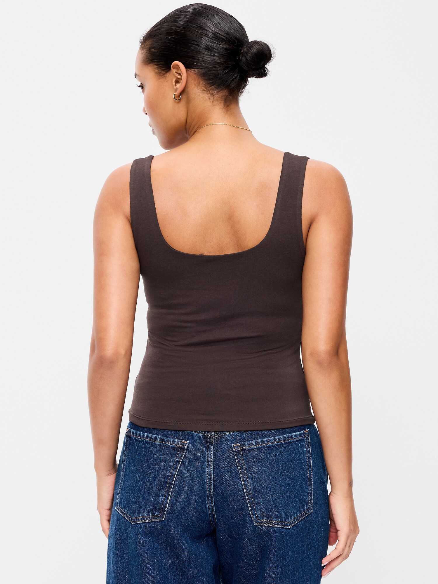 Женский топ Old Navy Hug Double-Layer Scoop-Neck Tank Top, цвет: Чёрный кофейный — фото 2