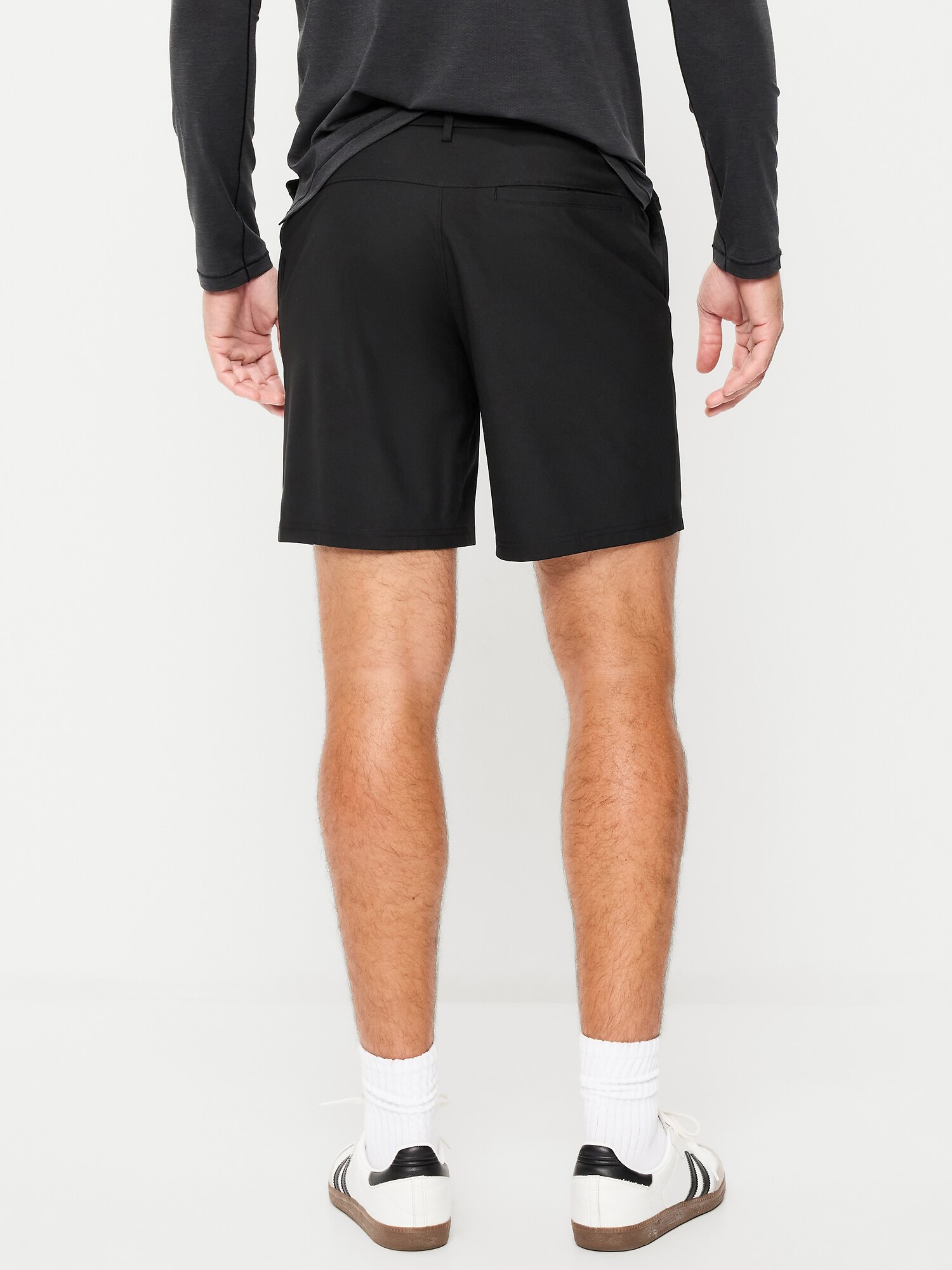 Мужские шорты Old Navy Tech Hybrid Chino Shorts -- 8-inch inseam, цвет: Чёрный — фото 2