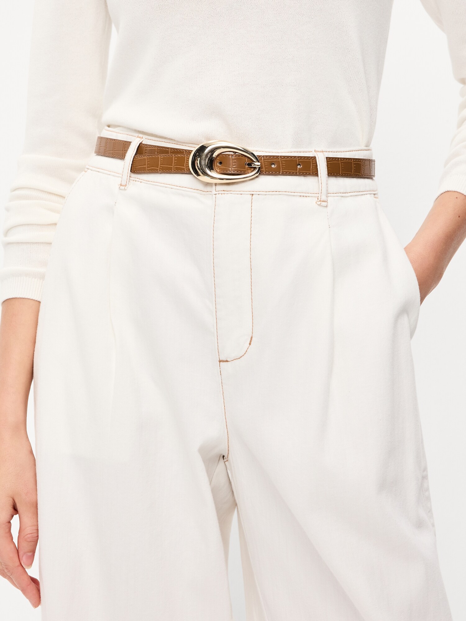 Женский ремень Old Navy Sculptural Buckle Belt, цвет: Орех коричневый — фото 2