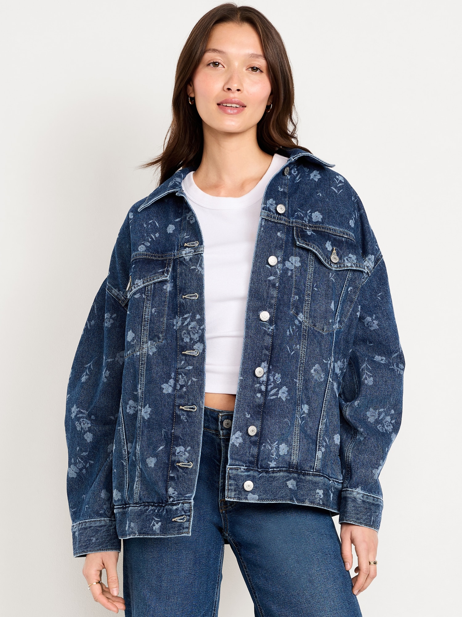 Женская куртка Old Navy Oversized Floral Print Jean Trucker, цвет: Индиго
