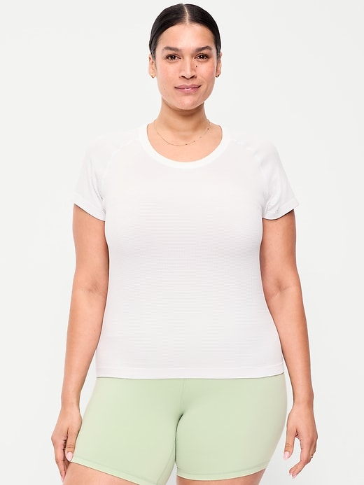 Image number 7 showing, Seamless Fitted T-Shirt