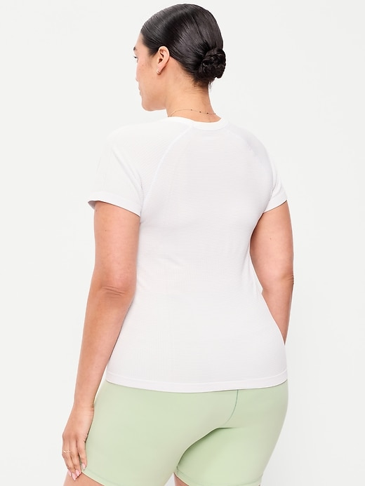 Image number 8 showing, Seamless Fitted T-Shirt