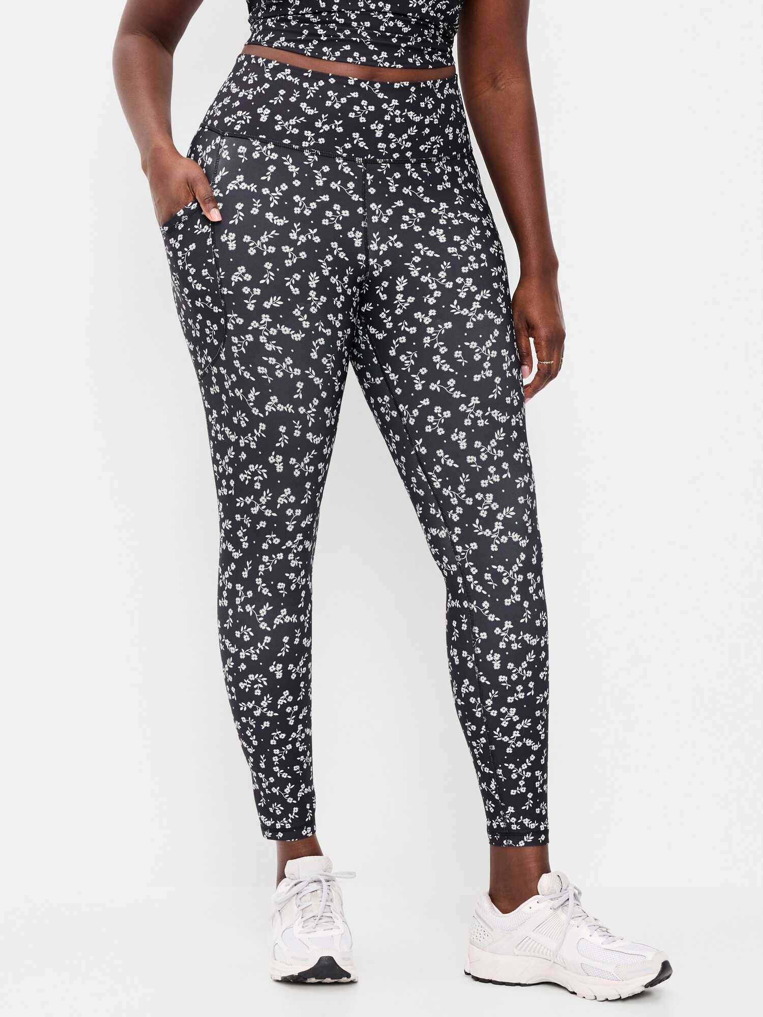 Женские леггинсы Old Navy High-Waisted PowerSoft 7/8 Pocket, цвет: Чёрный с принтом — фото 4