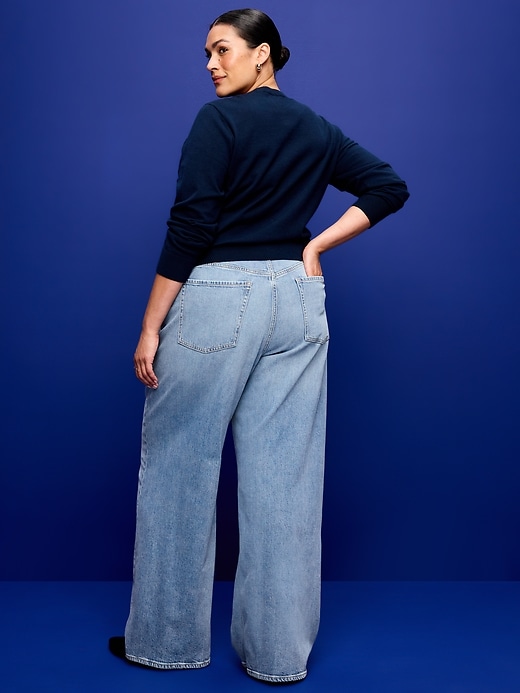 Image number 4 showing, High-Waisted Baggy Wide-Leg Stretch Jeans