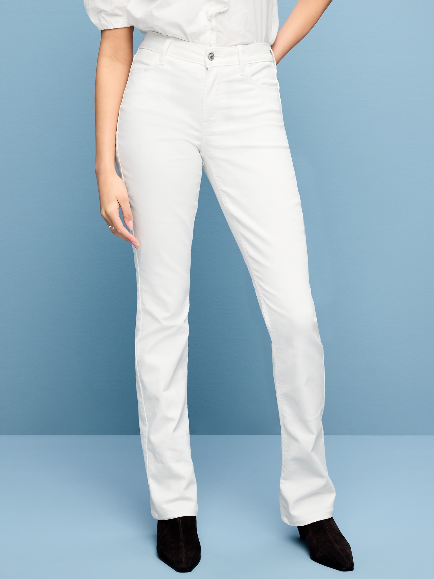 Mid-Rise Wow Boot-Cut Jeans | Old Navy