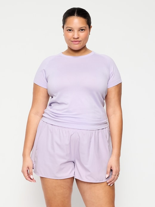 Image number 7 showing, Fluid Seamless Fitted T-Shirt