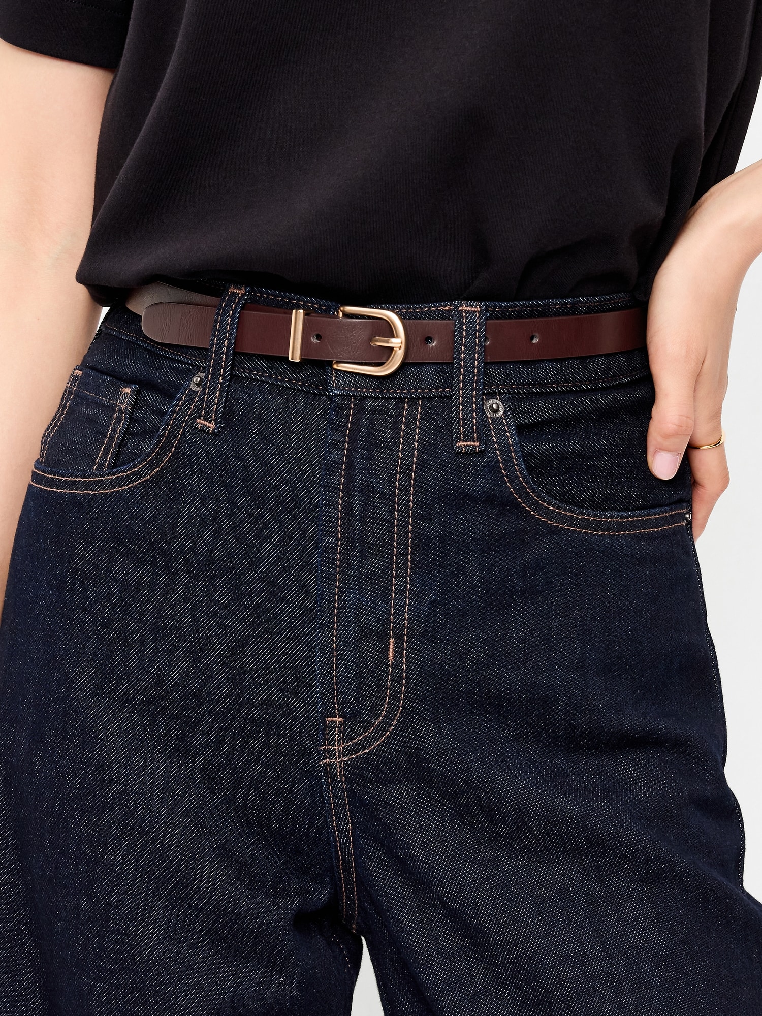 Classic Slim Faux-Leather Belt