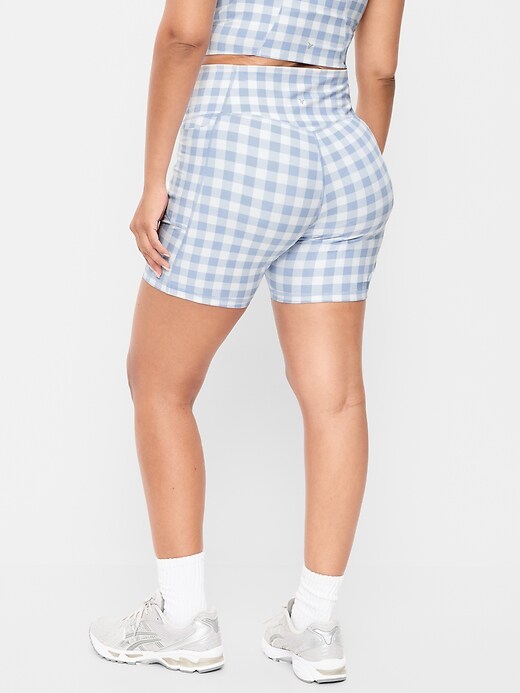 Image number 7 showing, Extra-High Waisted PowerSoft Boundless Pocket Biker Shorts-- 6-inch inseam - No Front Seam