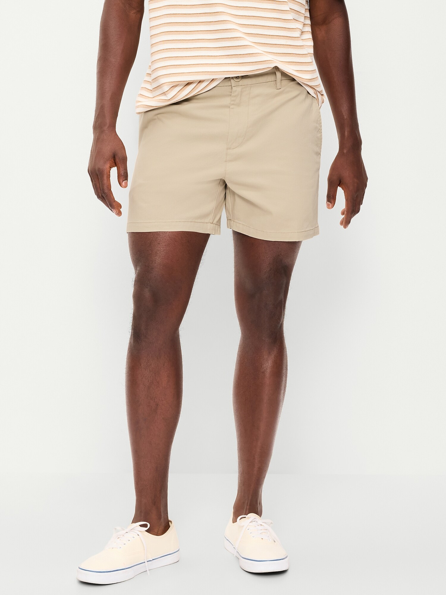 Мужские шорты Old Navy Slim Built-In Flex Rotation Chino Shorts -- 5-inch inseam, цвет: Серо-бежевый — фото 2