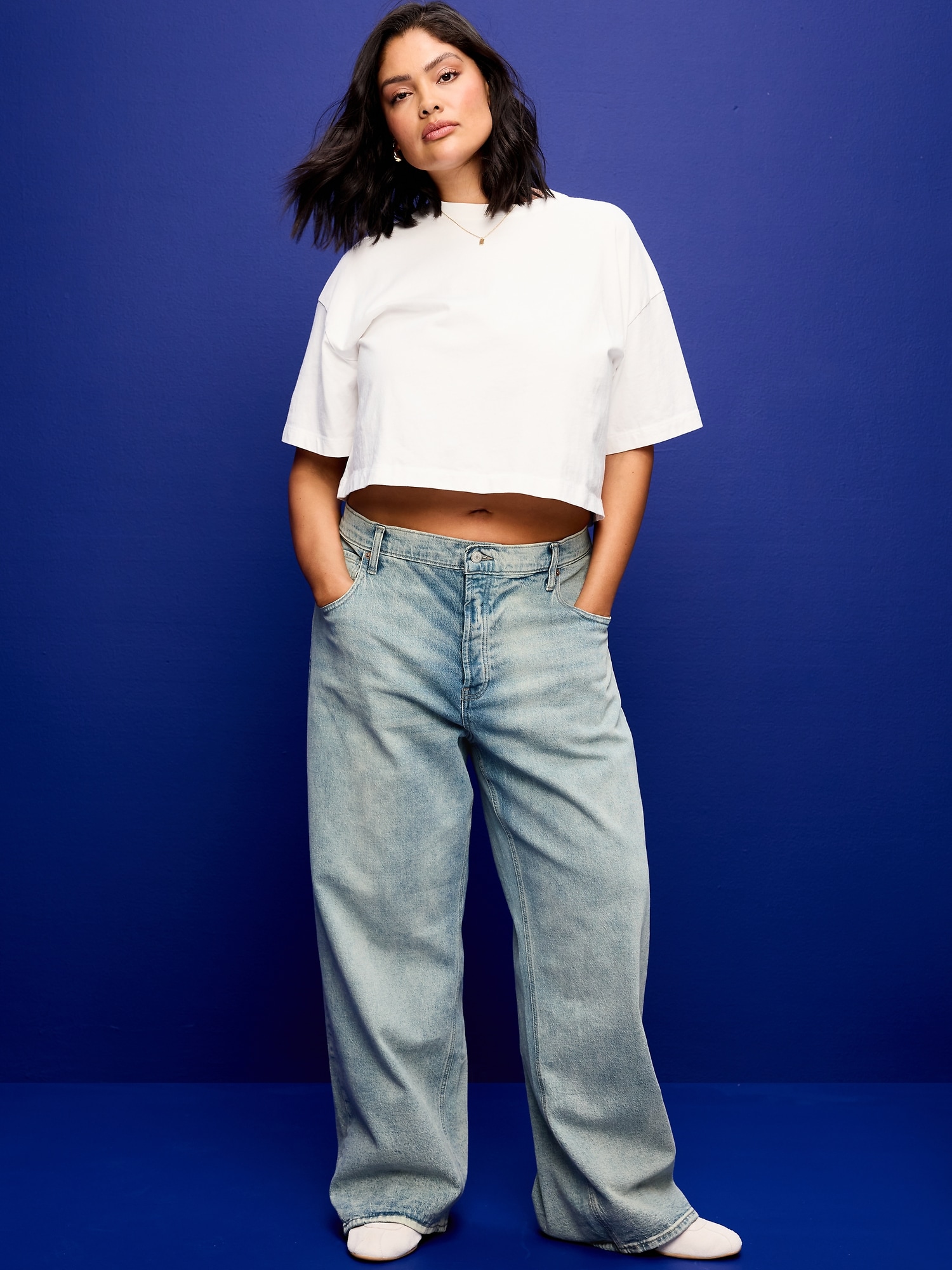 Mid-Rise Slouchy Wide-Leg Jeans