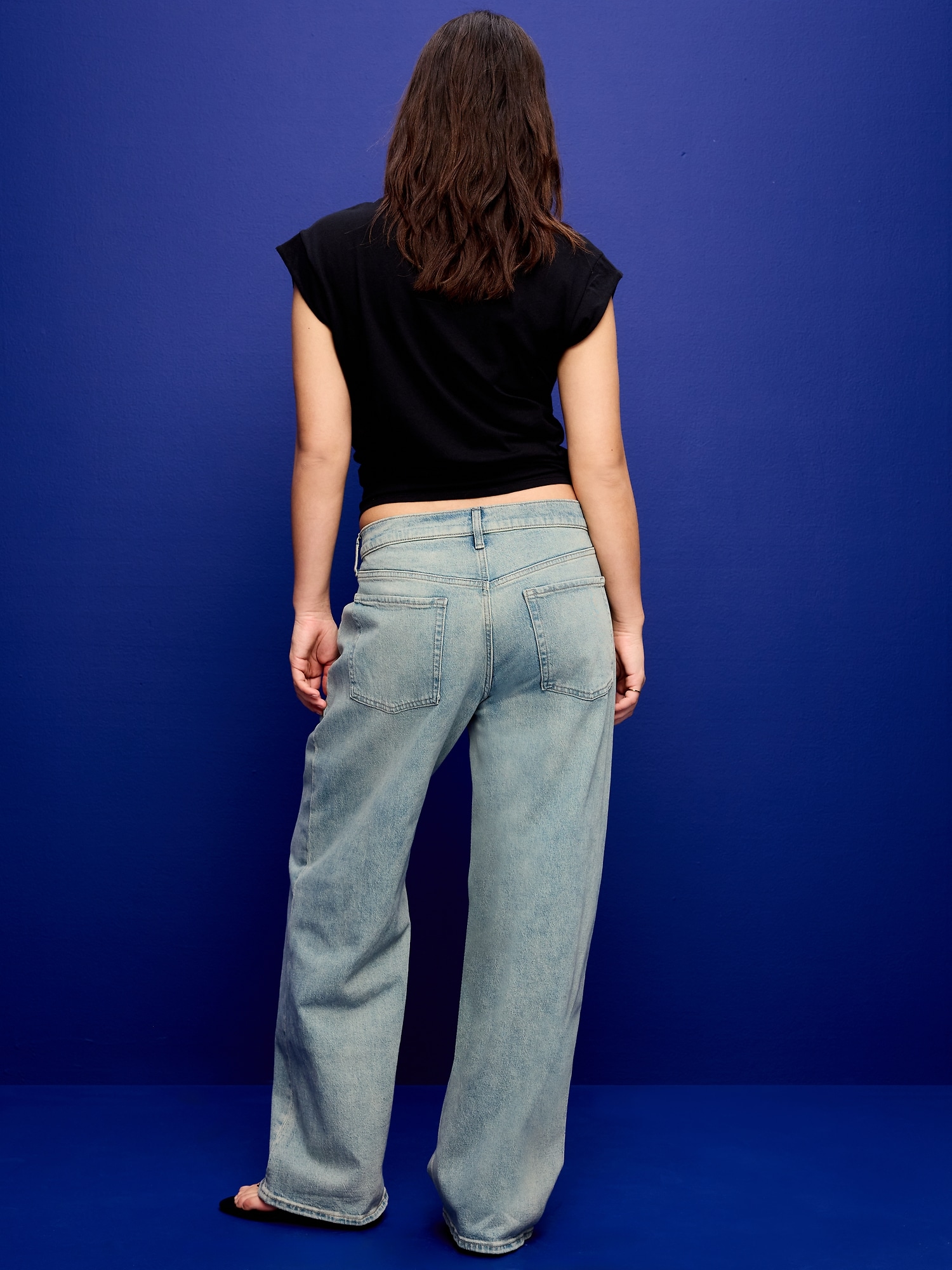 Mid-Rise Slouchy Wide-Leg Jeans
