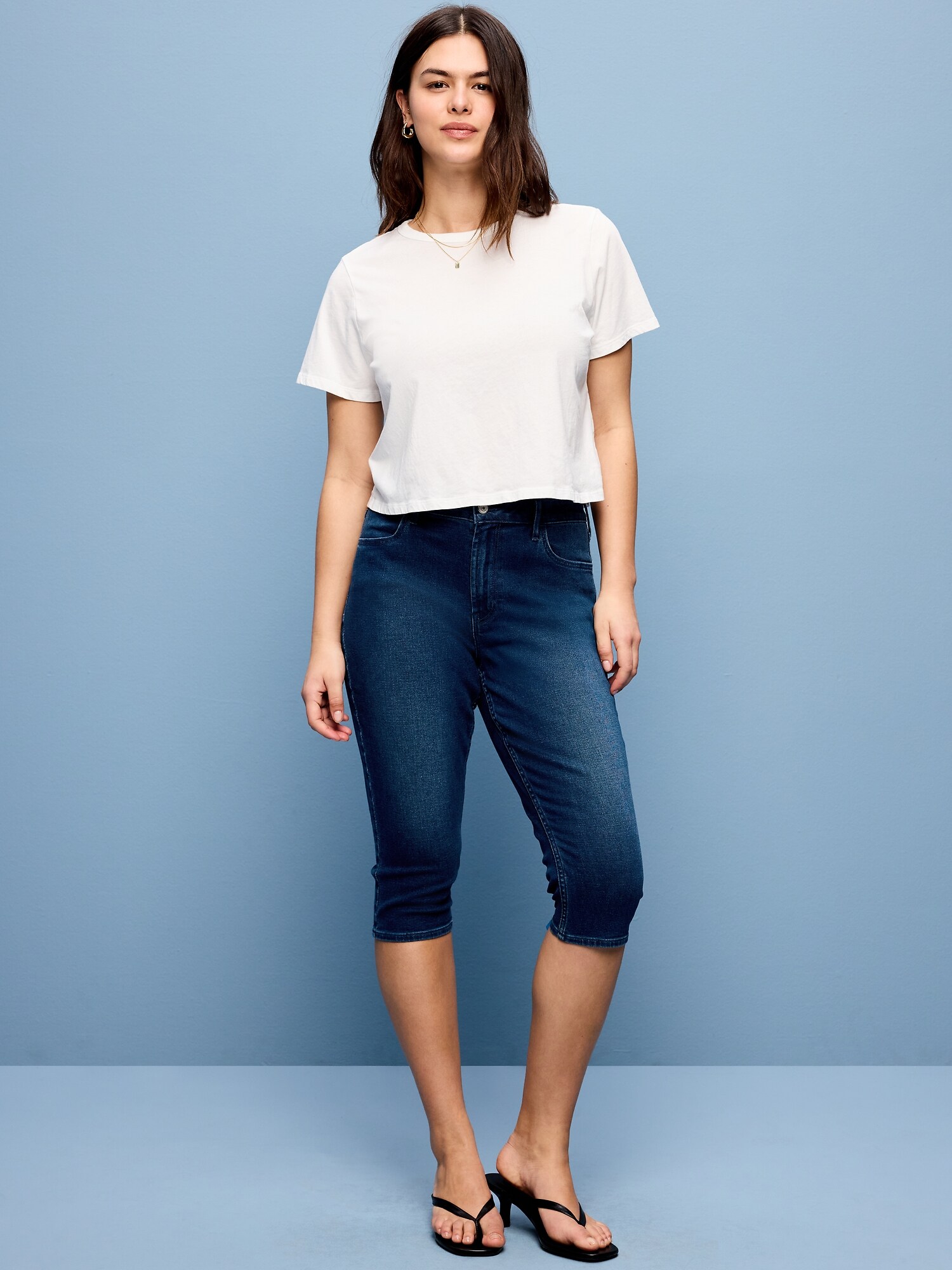 Женские джинсы Old Navy High-Waisted Wow Capri, цвет: Тёмная варка — фото 5