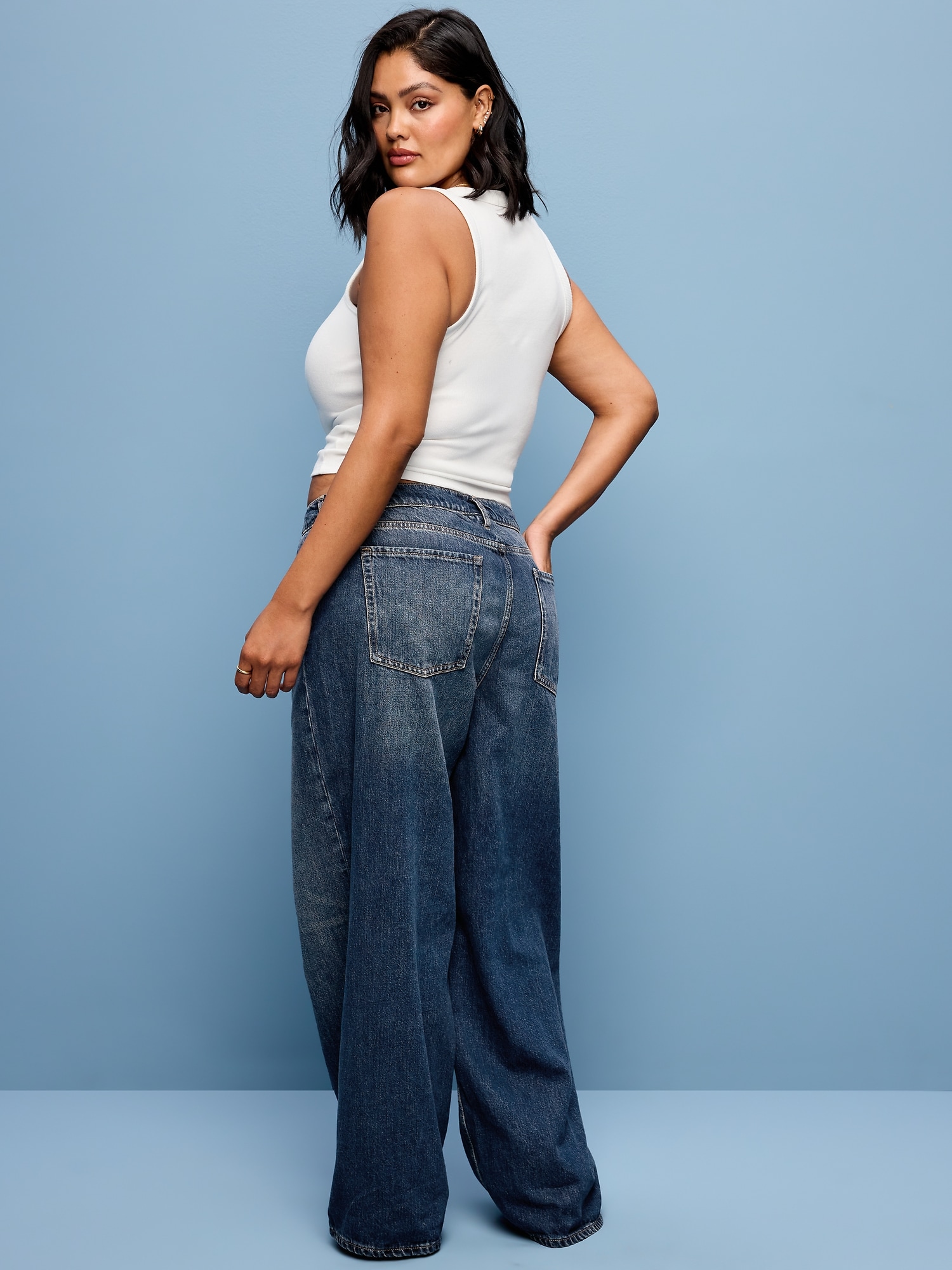 Low-Rise Baggy Wide-Leg Jeans