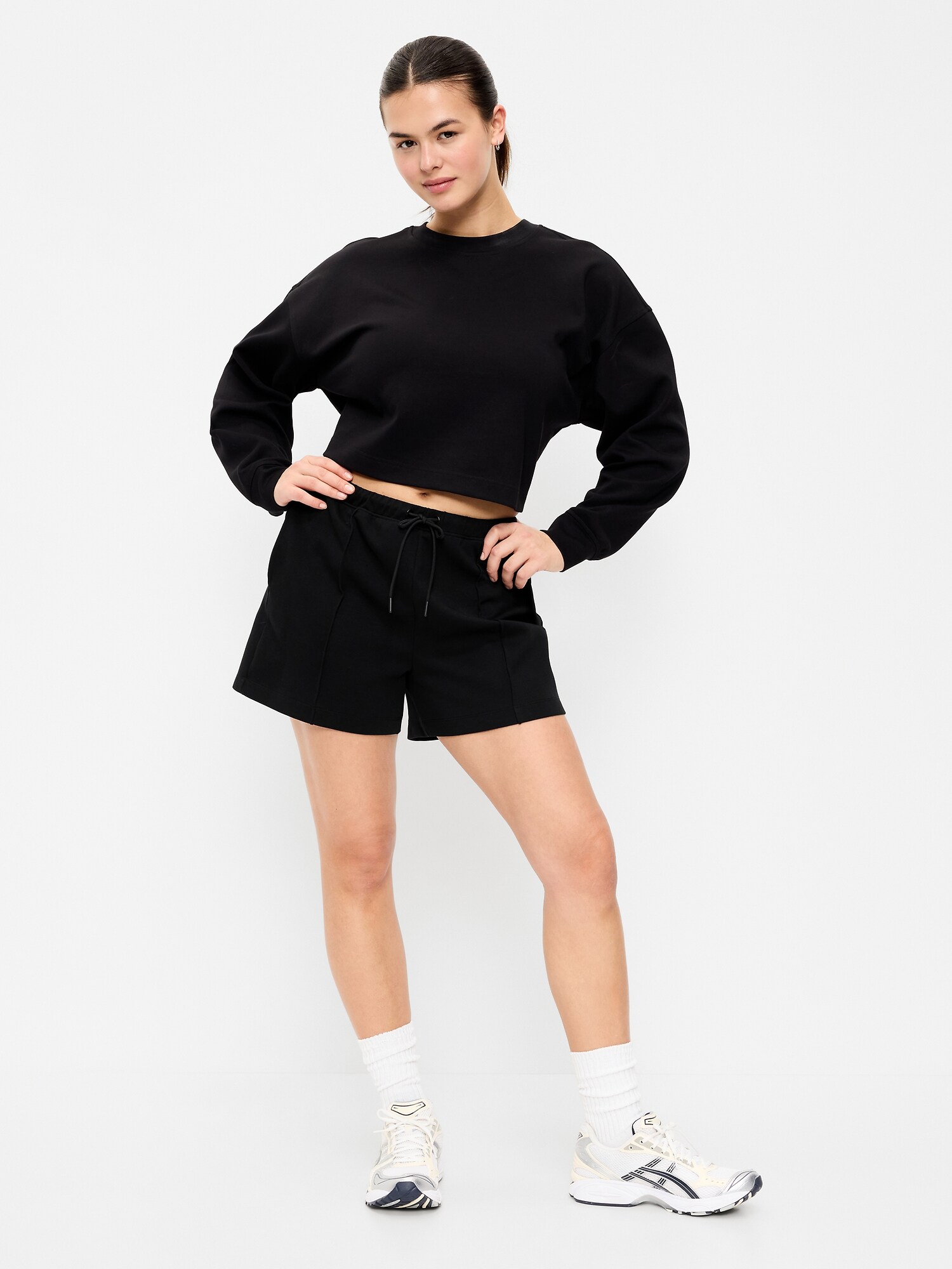 Женские шорты Old Navy Relaxed Dynamic Fleece, цвет: Чёрный — фото 4