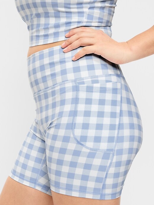 Image number 3 showing, Extra-High Waisted PowerSoft Boundless Pocket Biker Shorts-- 6-inch inseam - No Front Seam