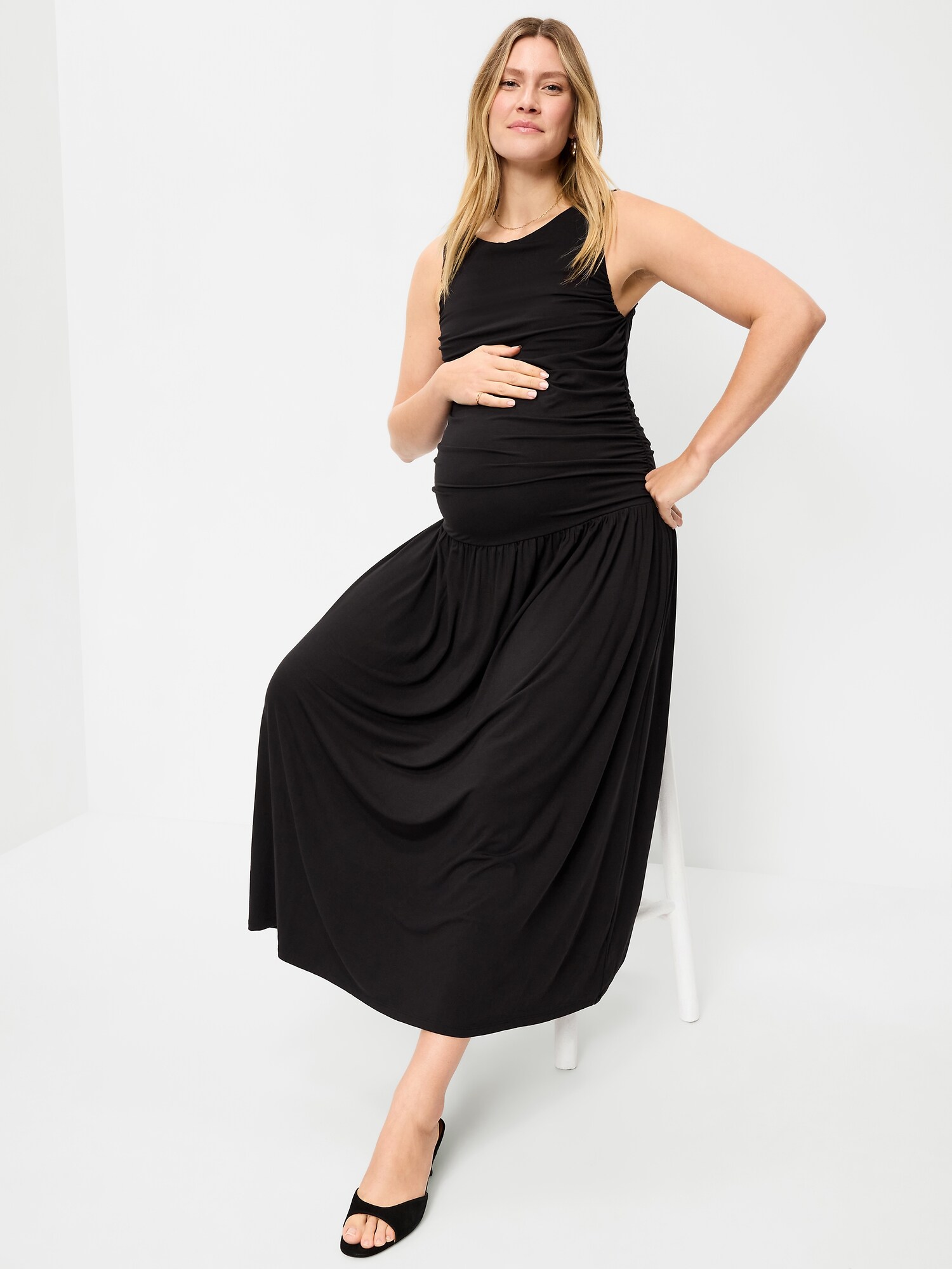Женское платье Old Navy Maternity Drop-Waist Fit & Flare, цвет: Чёрный — фото 3