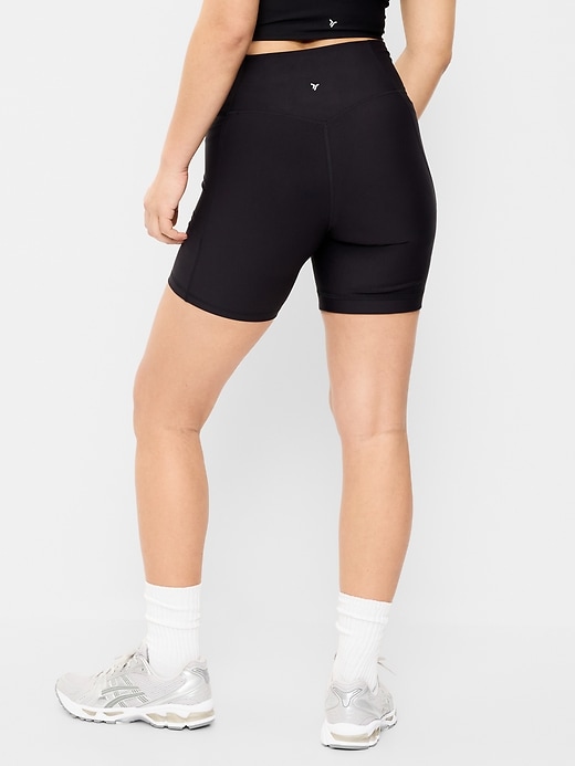 Image number 3 showing, Extra-High Waisted PowerSoft Boundless Pocket Biker Shorts-- 6-inch inseam - No Front Seam