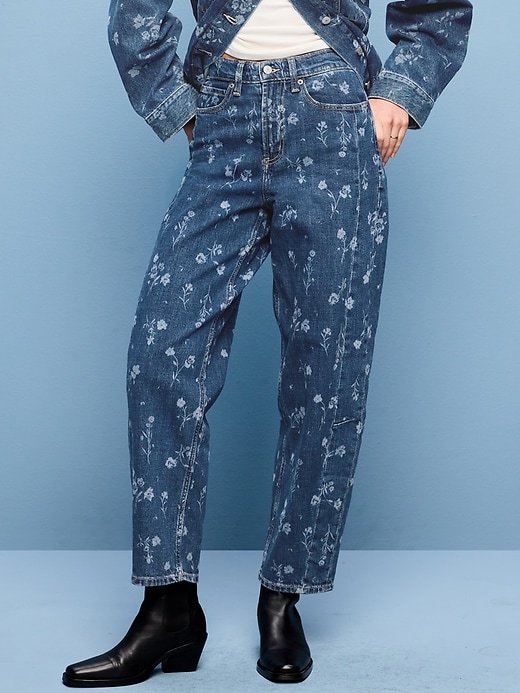 Image number 2 showing, High-Waisted Barrel Ankle Jeans