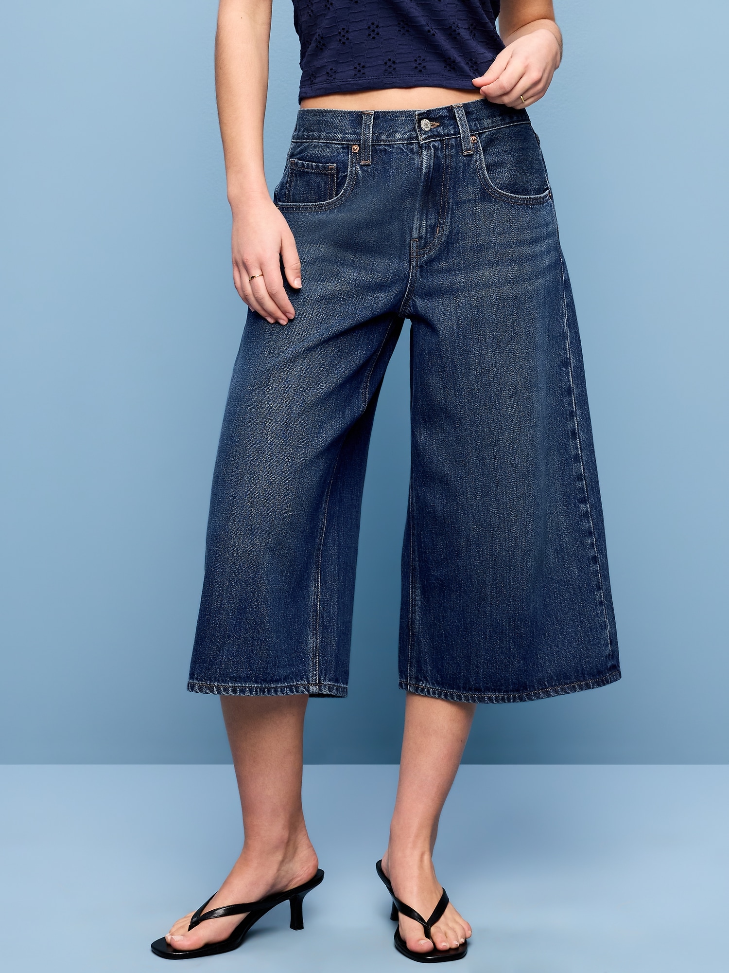 Mid-Rise Baggy Cropped Jeans