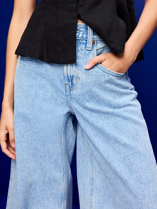 Image number 3 showing, Mid-Rise Baggy Cropped Jeans