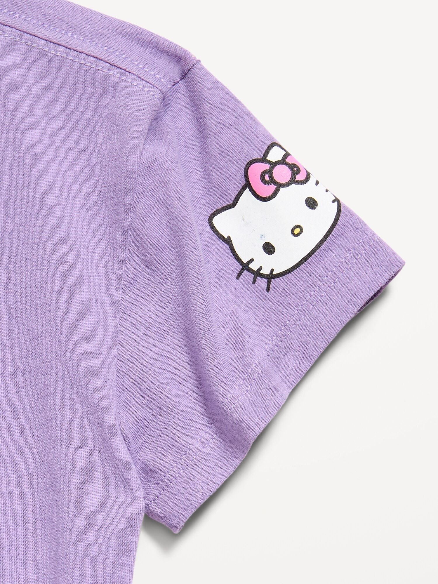 Футболка Old Navy Kuromi™ & Hello Kitty® Graphic T-Shirt для девочек, цвет: Сиреневый теневой — фото 2