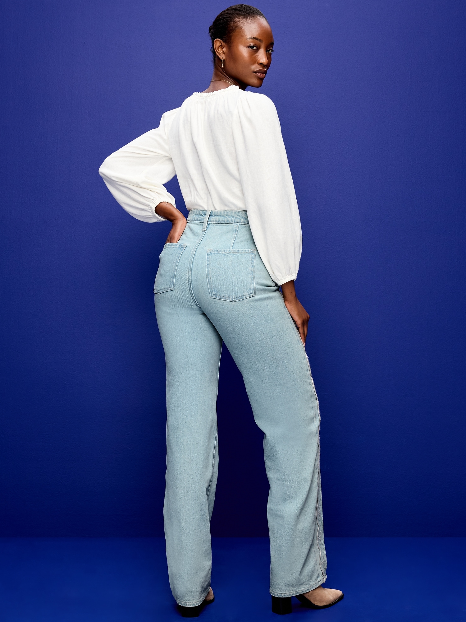 Curvy Extra High-Waisted Scalloped Wide-Leg Jeans