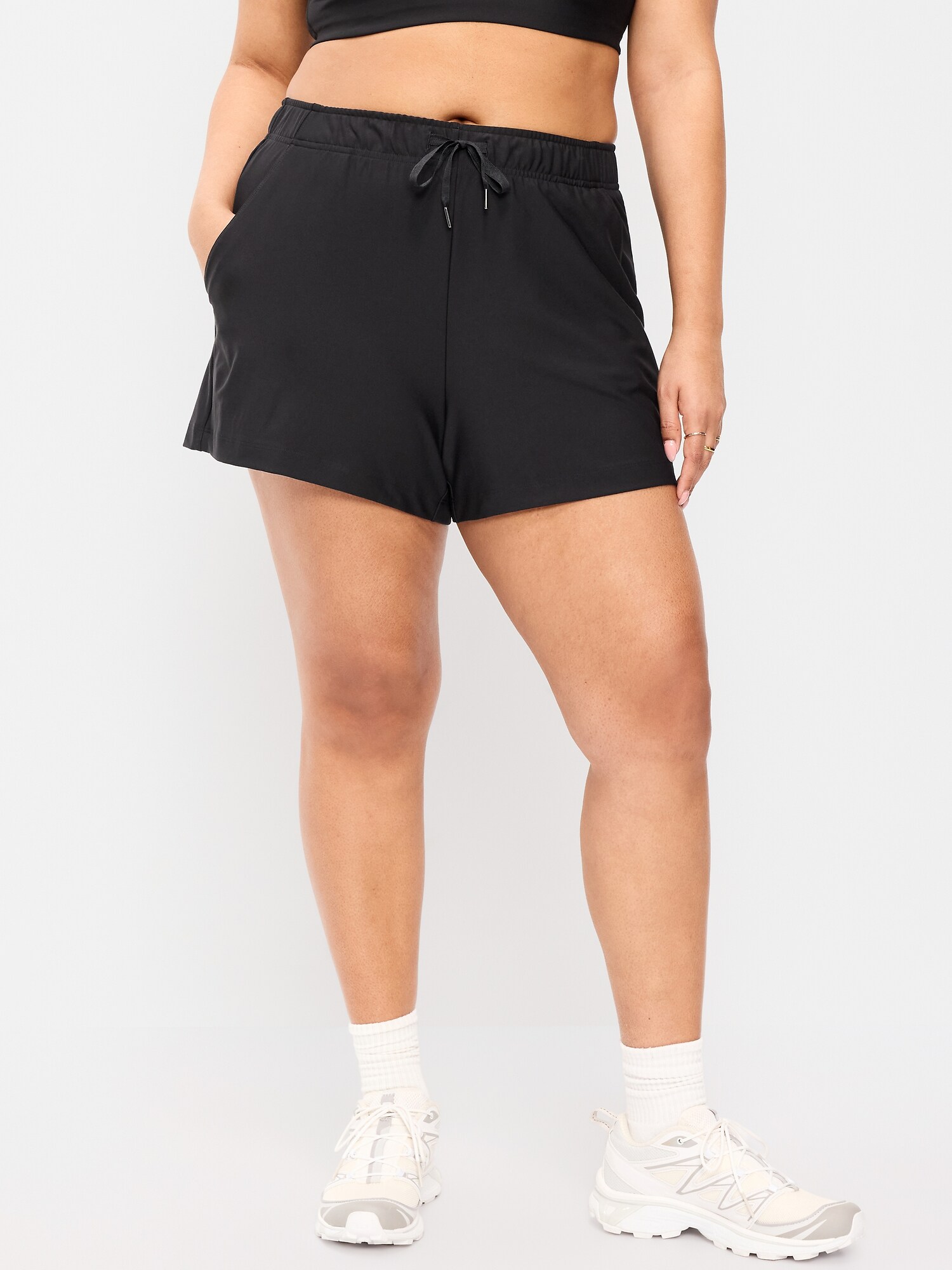 Женские шорты Old Navy High-Waisted PowerSoft Shorts -- 3.5-inch inseam, цвет: Чёрный — фото 4