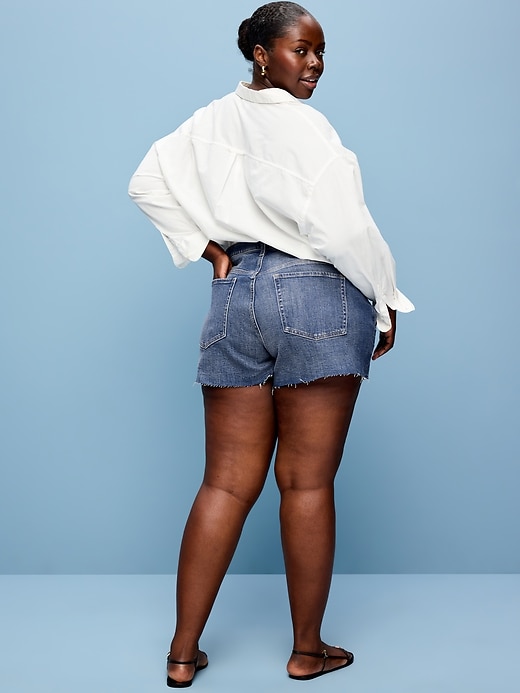 Image number 7 showing, Curvy High-Waisted OG Jean Cut-Off Shorts -- 4-inch inseam