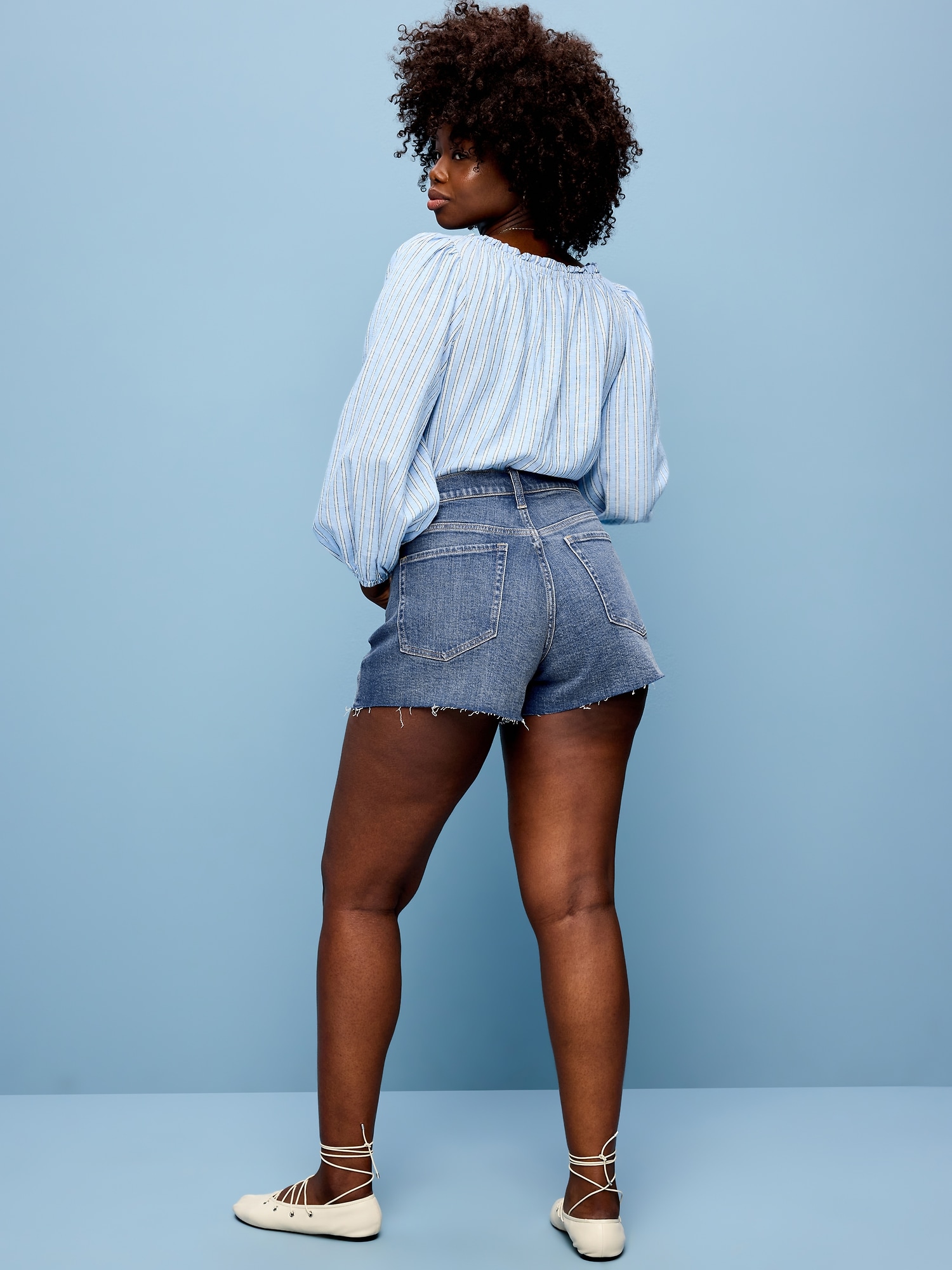 Curvy High-Waisted OG Jean Cut-Off Shorts -- 4-inch inseam