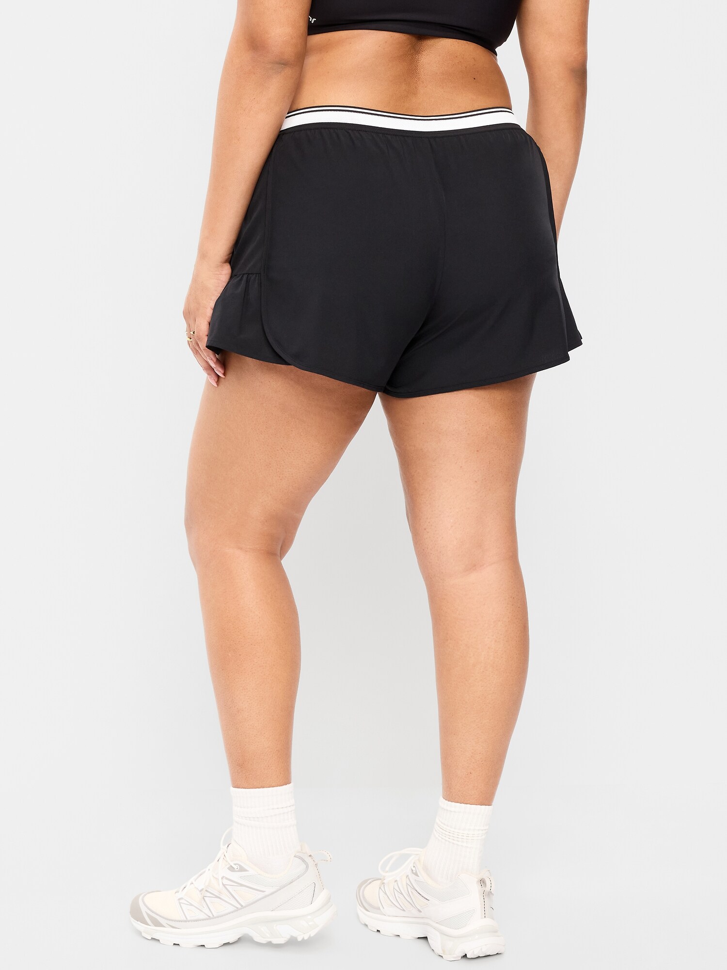 Женские шорты Old Navy Mid-Rise StretchTech Run Shorts -- 3-inch inseam, цвет: Чёрный — фото 5
