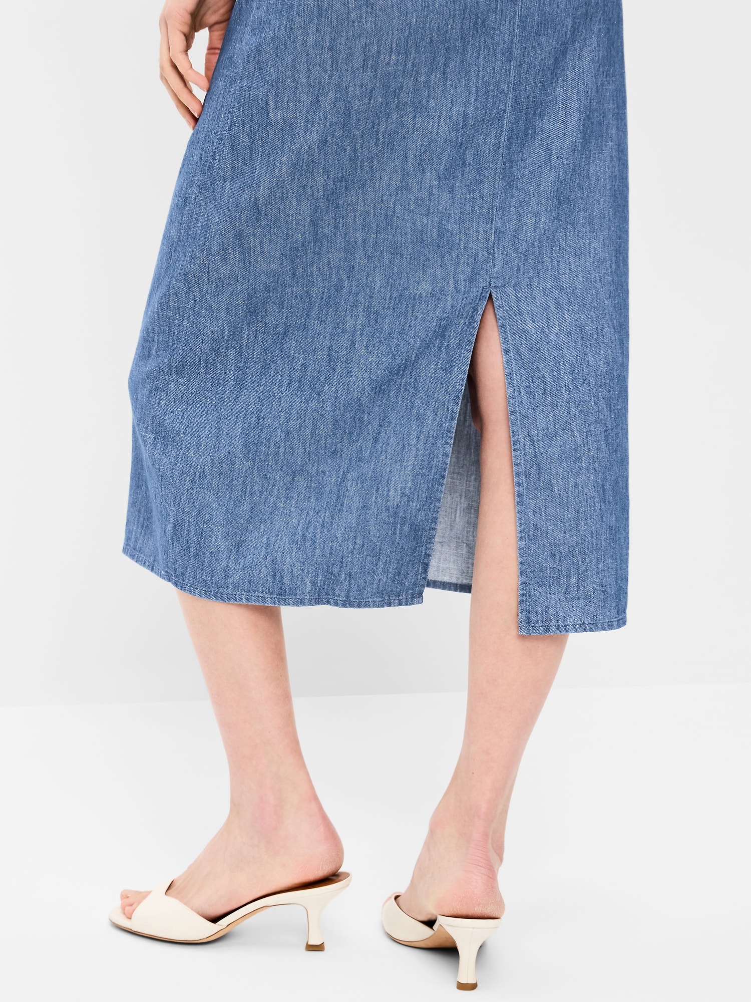 Short-Sleeve Scoop-Neck Midi Dress