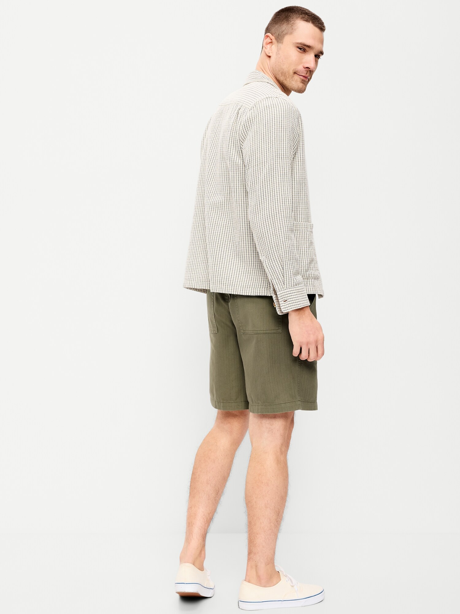 Мужские шорты Old Navy 90's Loose Shorts -- 7-inch inseam, цвет: Dill Caper — фото 3