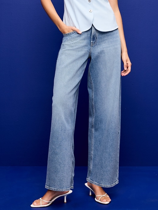 Image number 2 showing, High-Waisted Baggy Wide-Leg Stretch Jeans