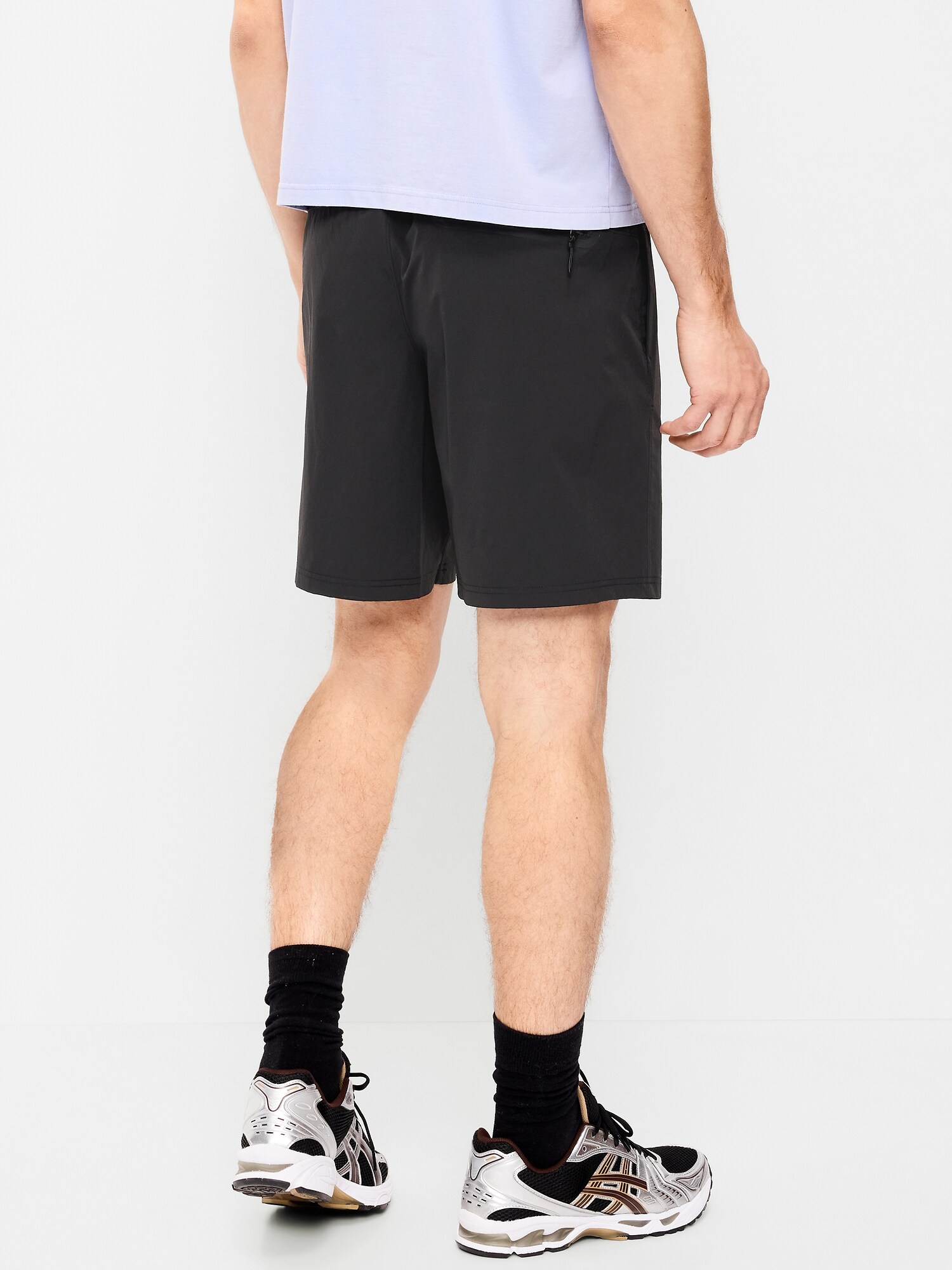 Мужские спортивные шорты Old Navy TrekTech, 7 дюймов, цвет: Чёрный — фото 2