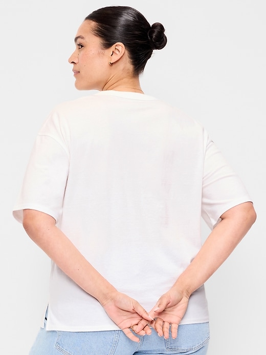 Image number 8 showing, Short-Sleeve Loose Graphic T-Shirt