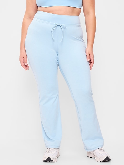 Image number 7 showing, Extra High-Waisted CloudComfy Flare Leggings