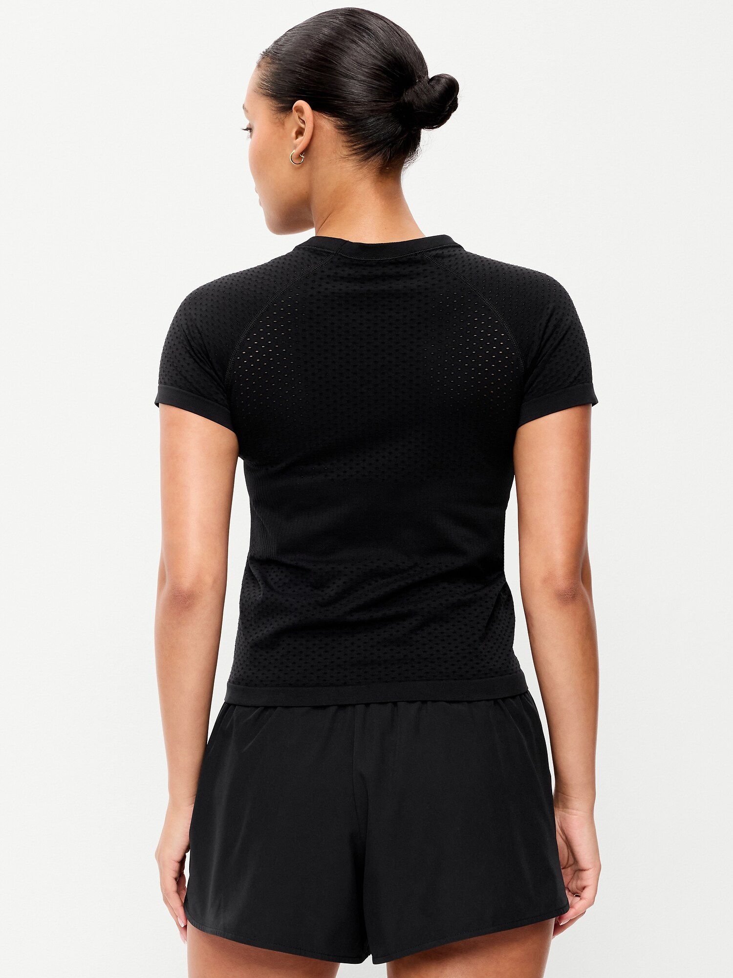 Женская футболка Old Navy Seamless Textured Cropped T-Shirt, цвет: Чёрный — фото 2