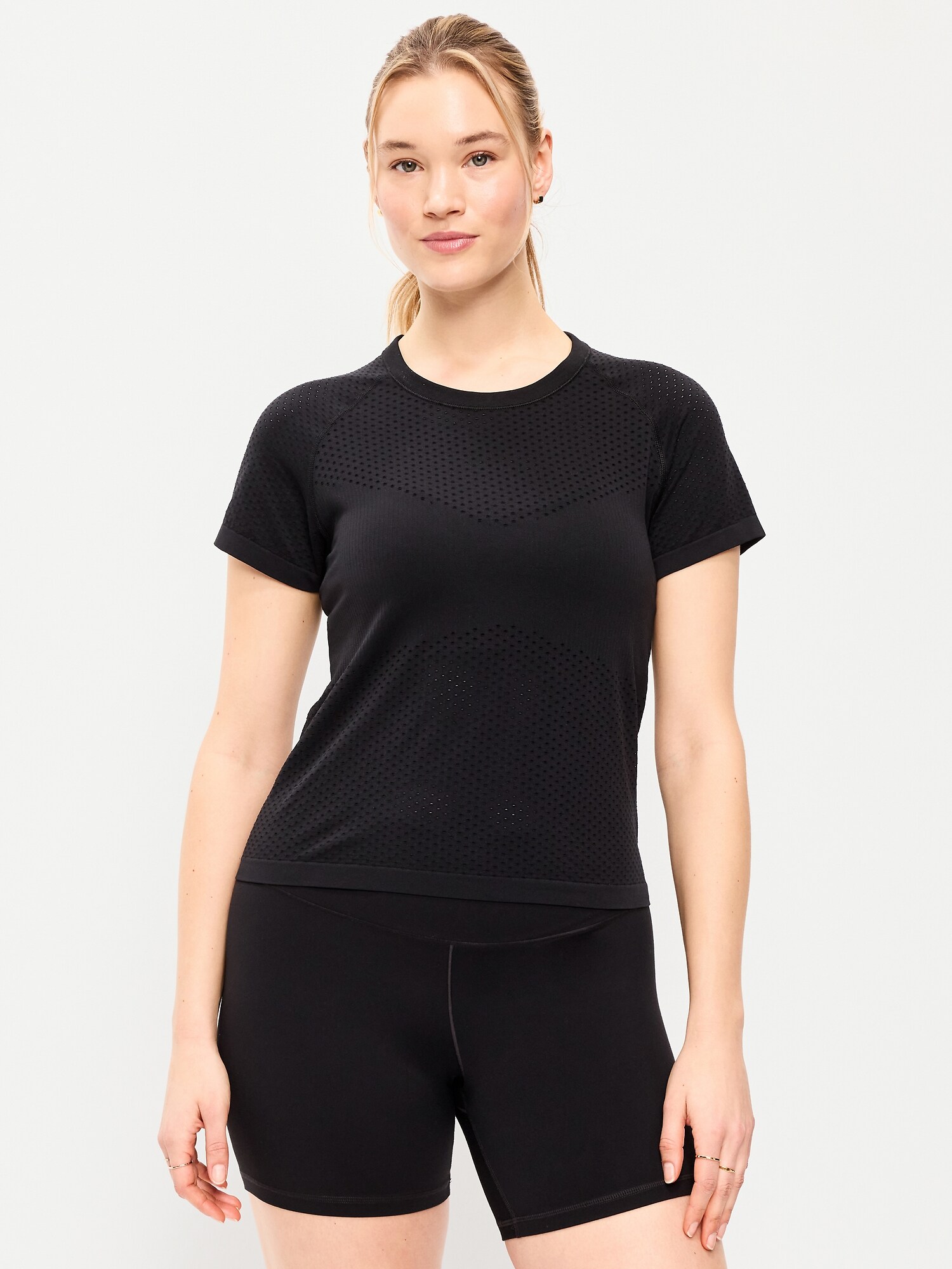 Женская футболка Old Navy Seamless Textured Cropped T-Shirt, цвет: Чёрный — фото 5