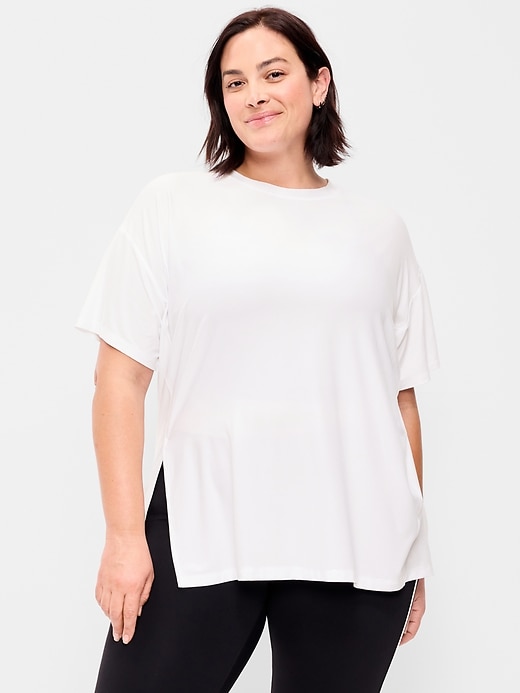 Image number 4 showing, CloudMotion Short-Sleeve Tunic