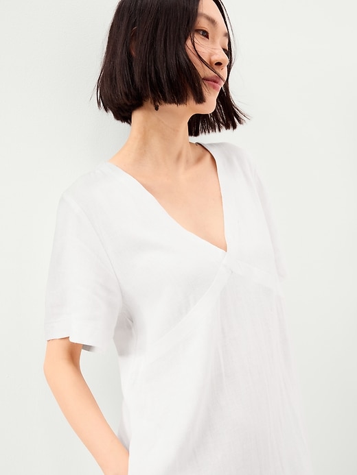 Image number 4 showing, V-Neck Linen-Blend Mini Shift Dress